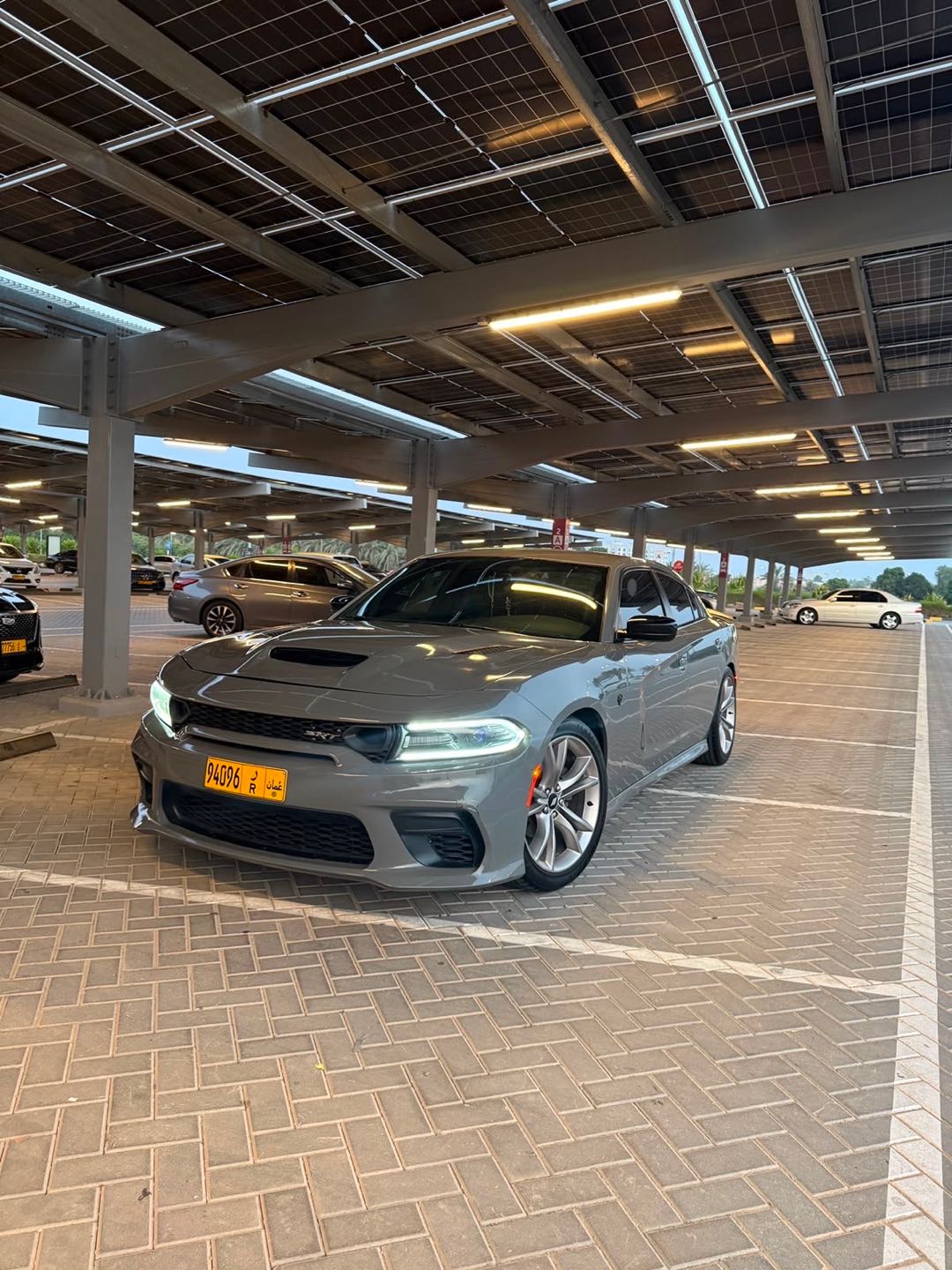 Car Image 2018 DODGE CHARGER SXT