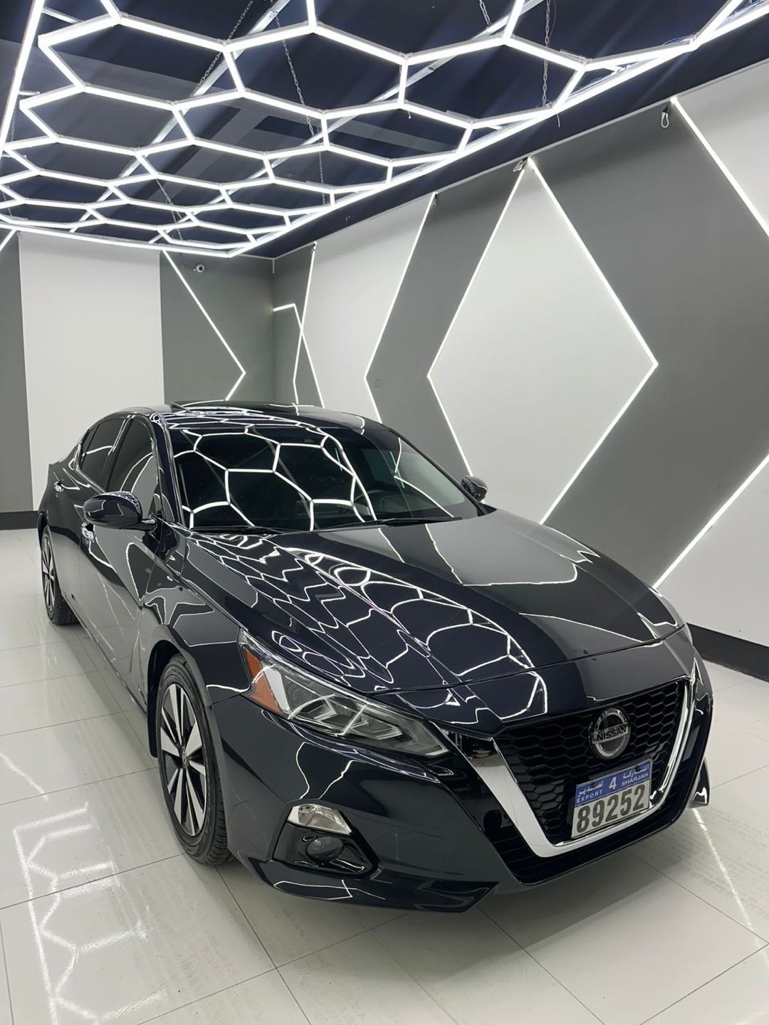 Car Image 2019 NISSAN ALTIMA SL