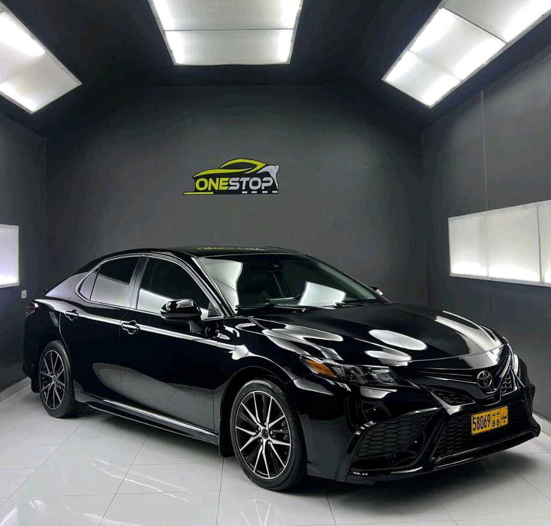 Car Image 2021 TOYOTA CAMRY SE