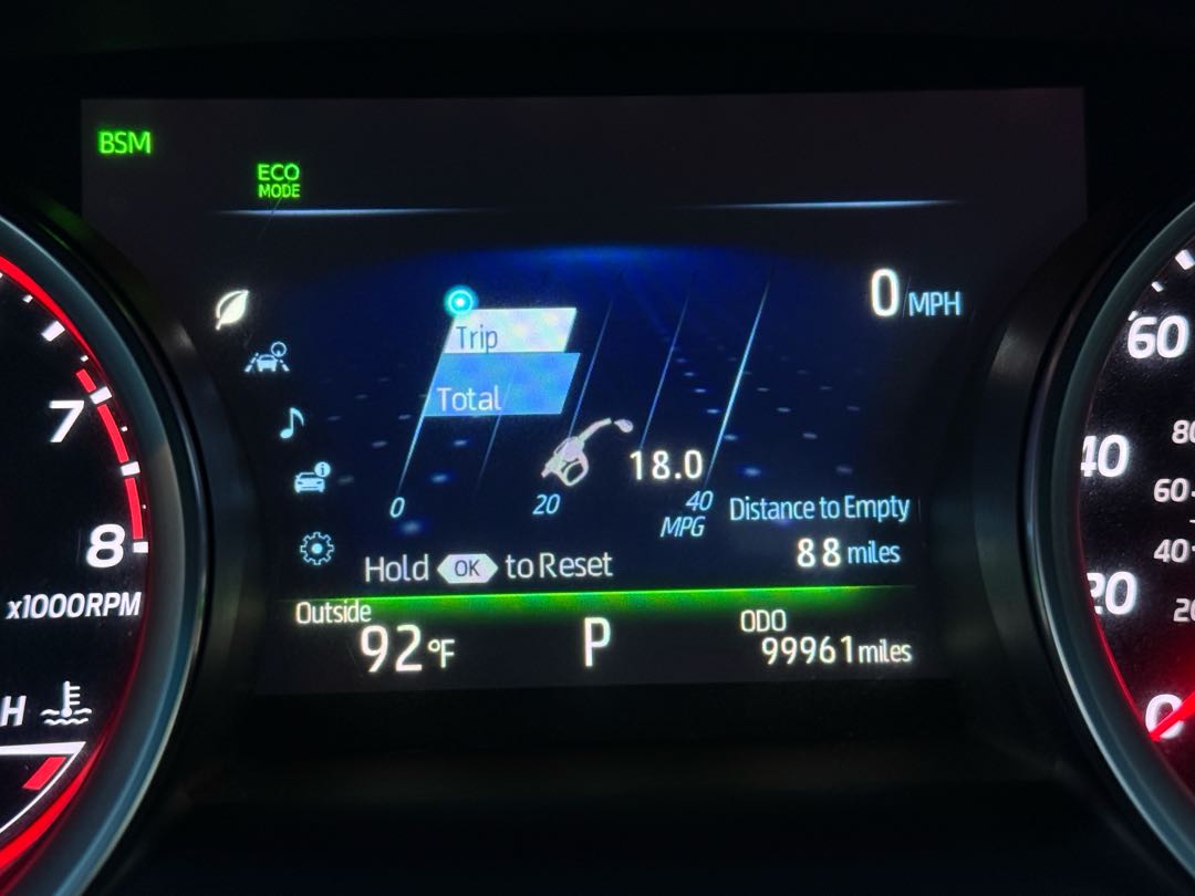 Car Image 2018 TOYOTA CAMRY XSE