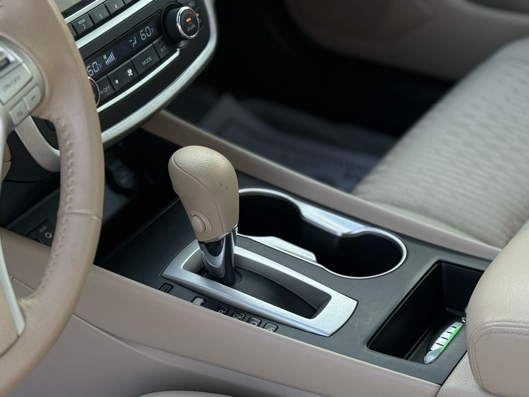 Car Image 2018 NISSAN ALTIMA SV