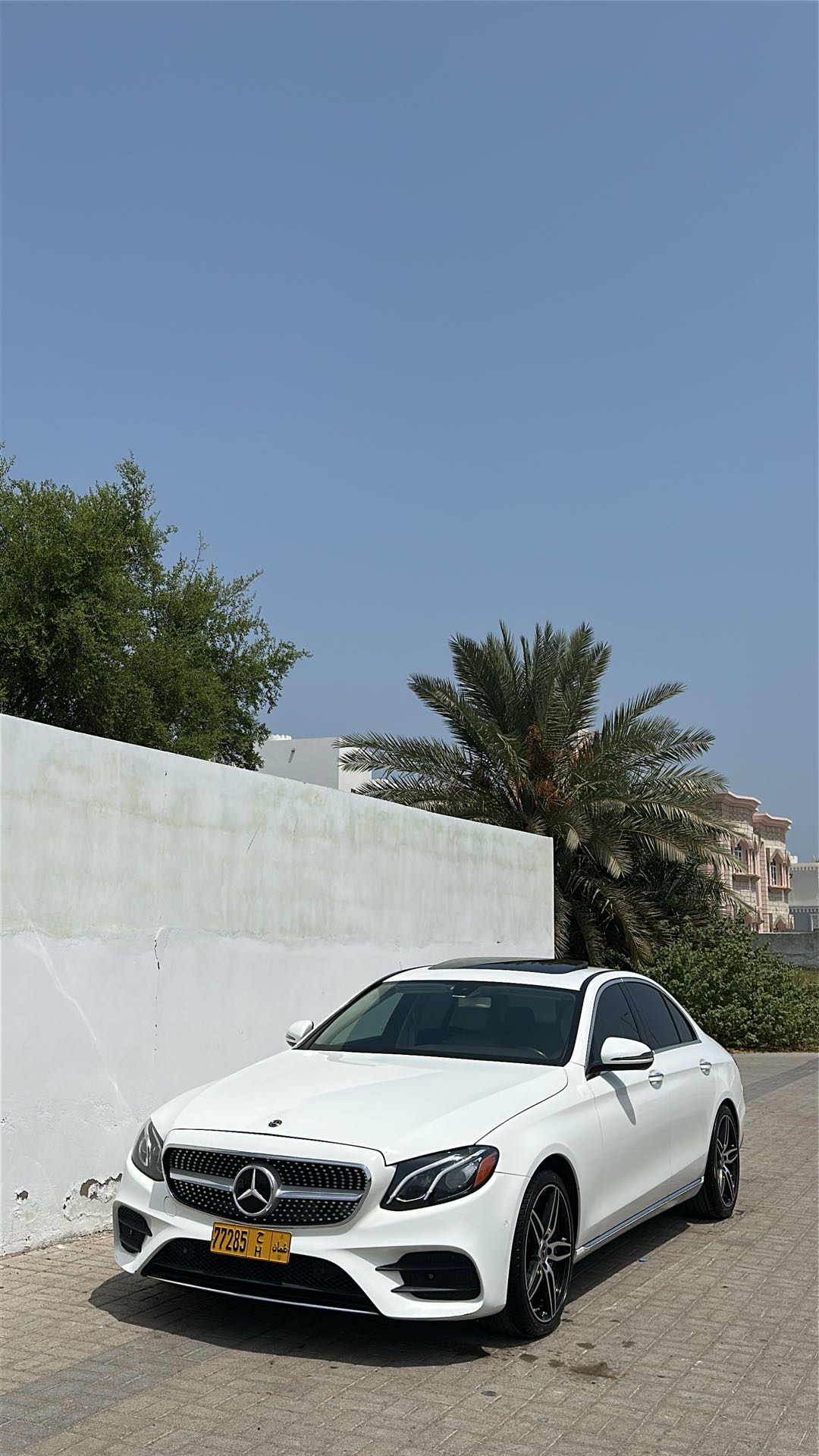 Car Image 2019 MERCEDES E Class 300