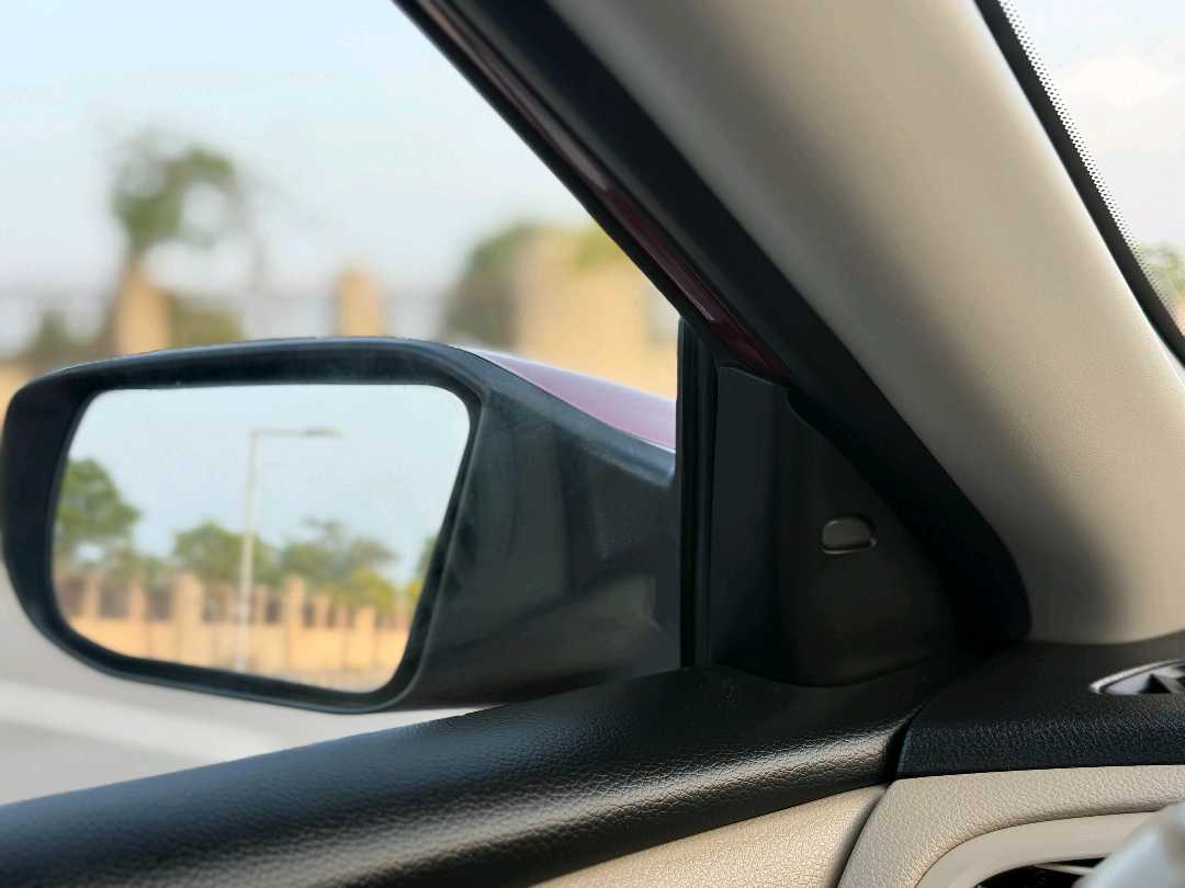Car Image 2018 NISSAN ALTIMA SV