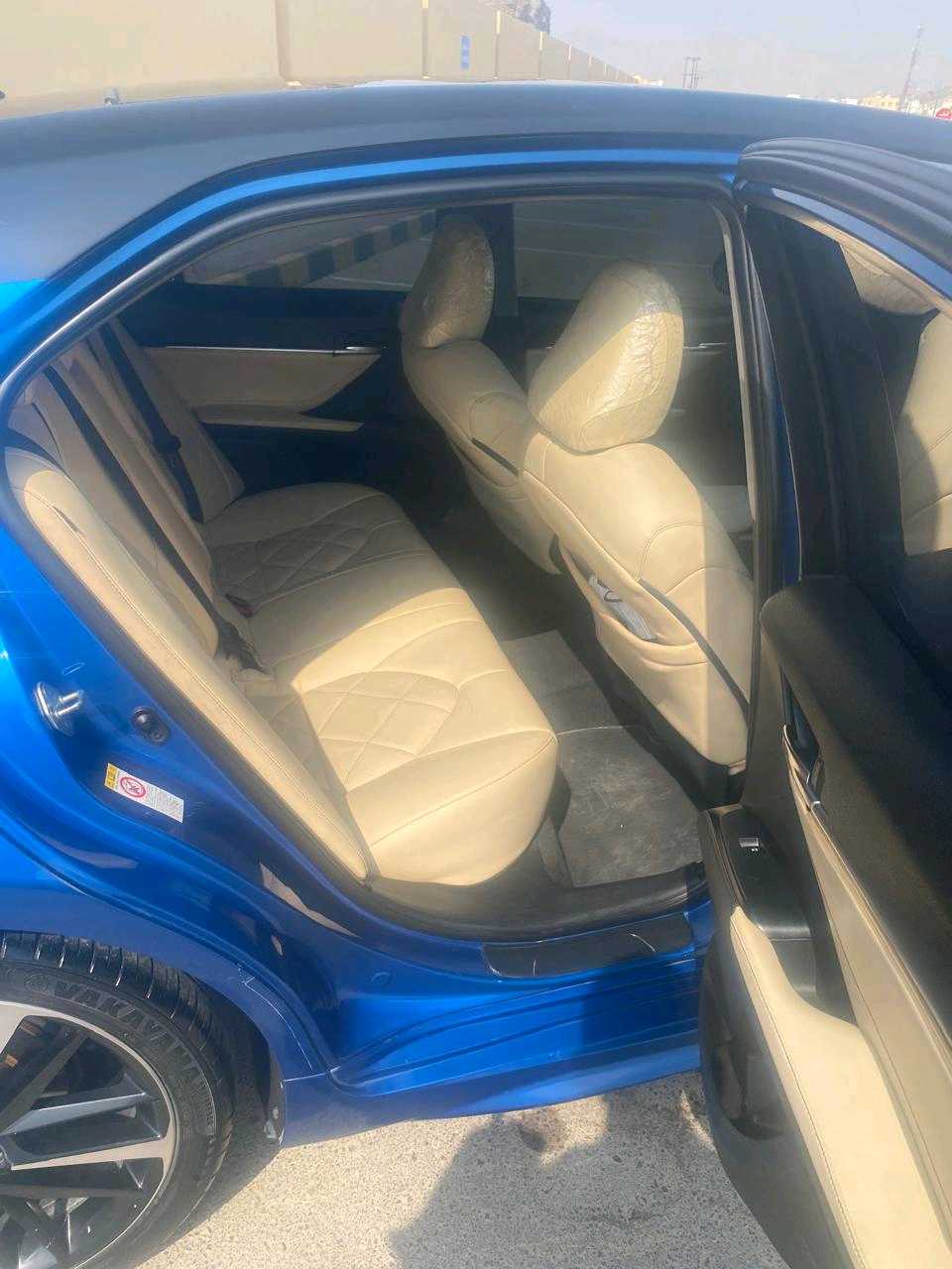 Car Image 2018 TOYOTA CAMRY XSE