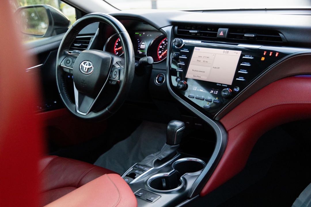 Car Image 2019 TOYOTA CAMRY XSE