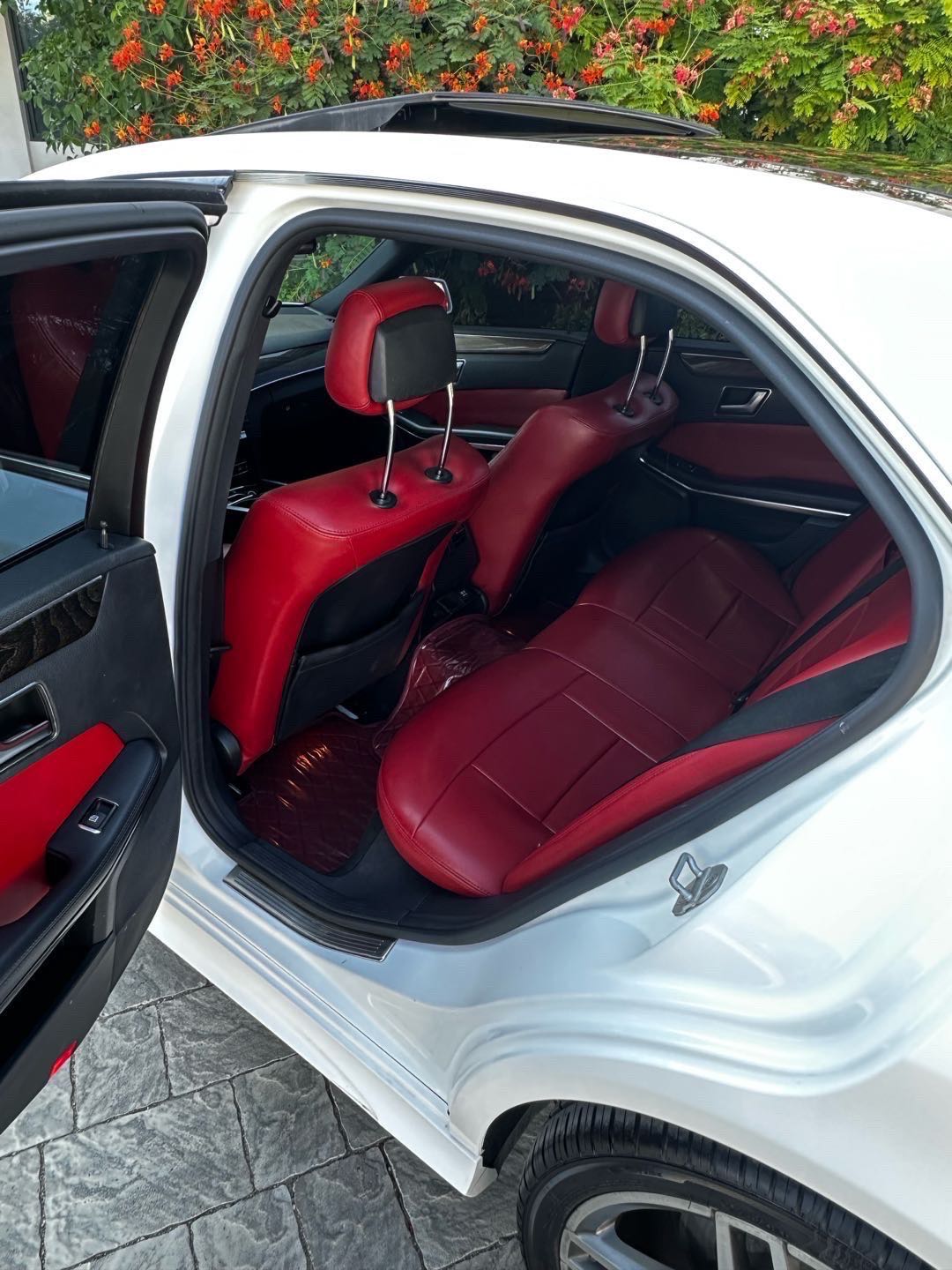 Car Image 2014 MERCEDES E Class 350