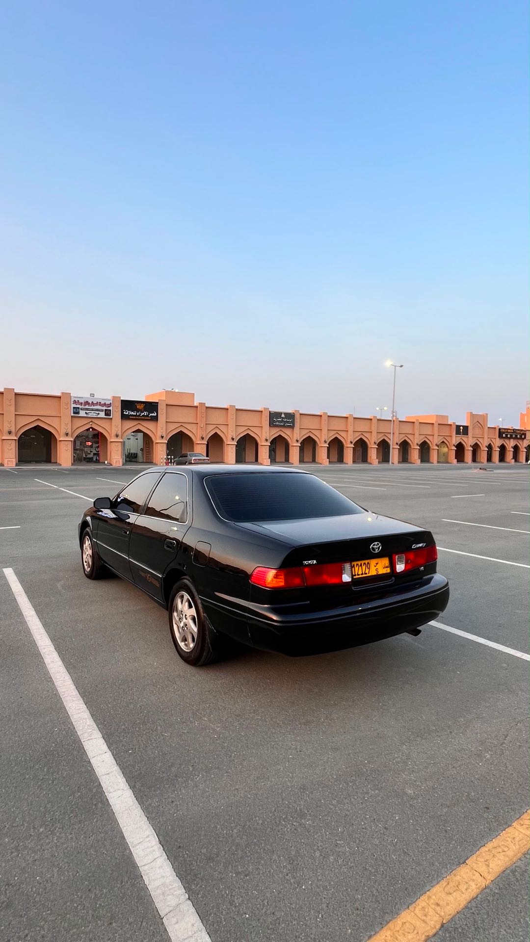 Car Image 2000 TOYOTA CAMRY GLE