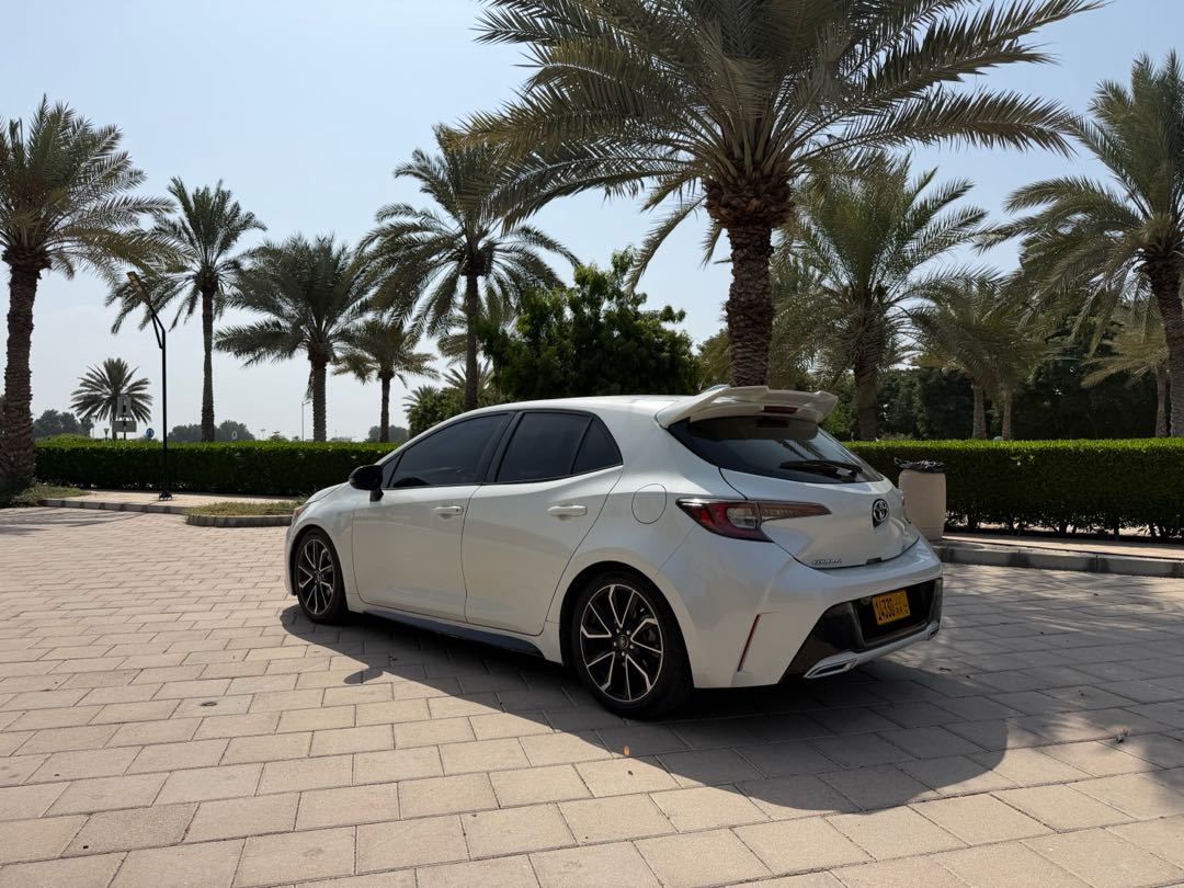 Car Image 2019 TOYOTA COROLLA SE