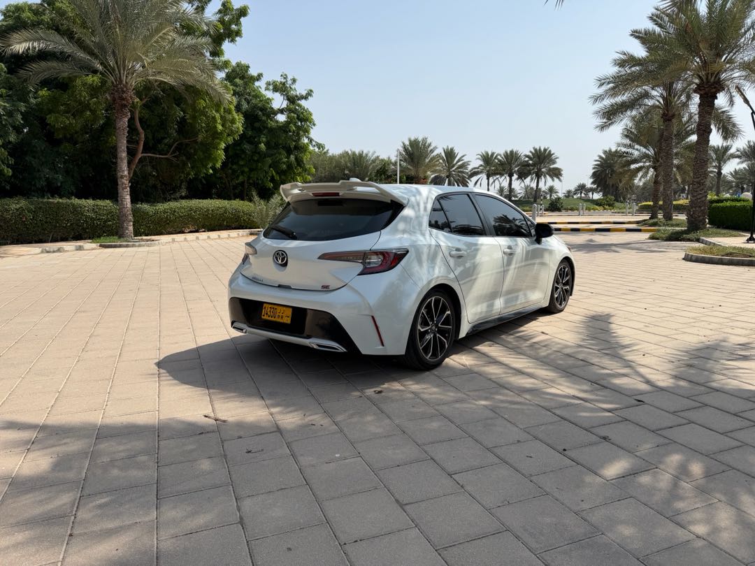 Car Image 2019 TOYOTA COROLLA SE