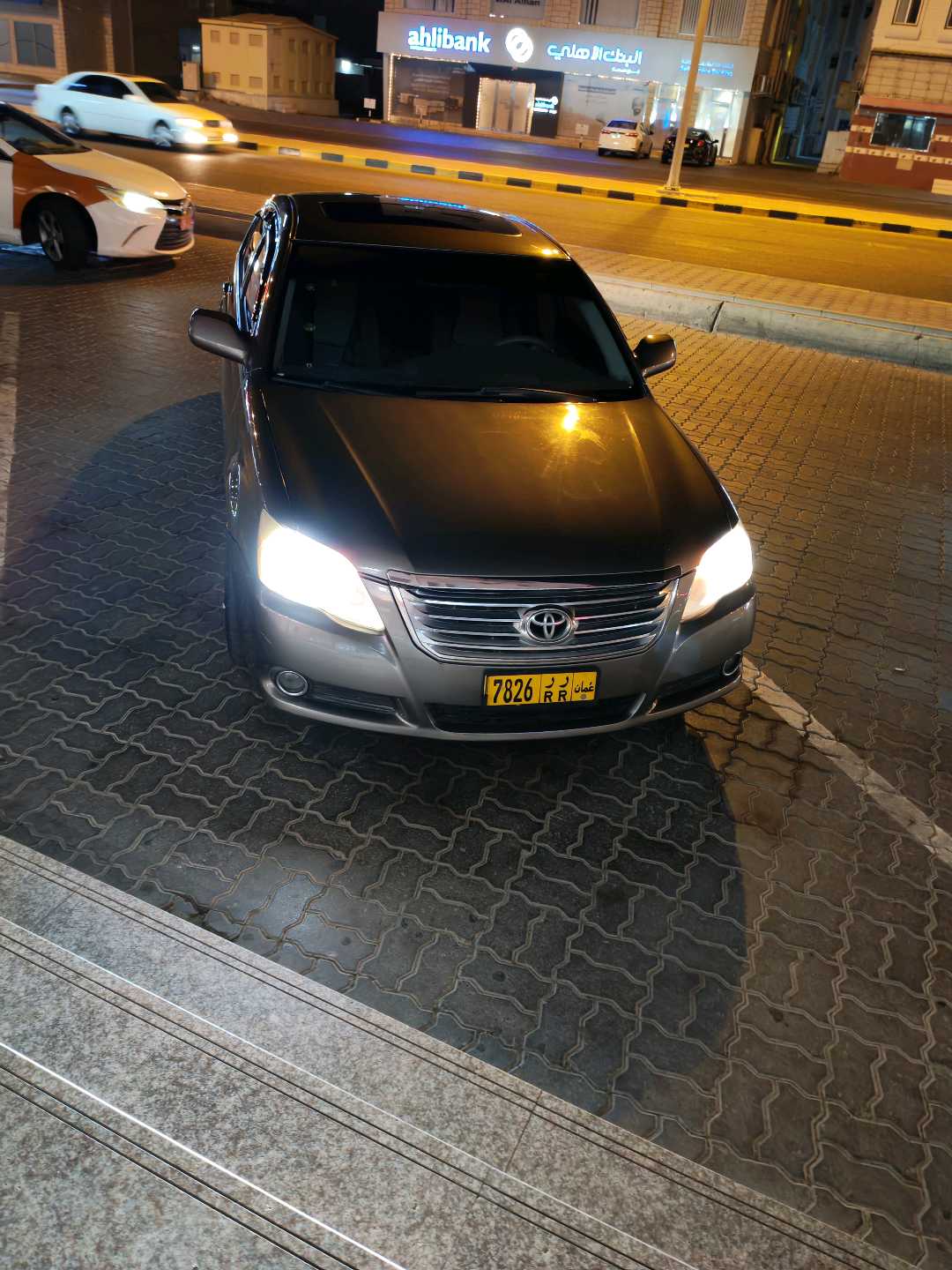 Car Image 2006 TOYOTA AVALON XL