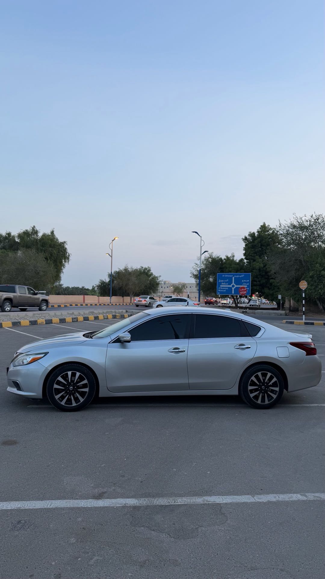 Car Image 2018 NISSAN ALTIMA SL