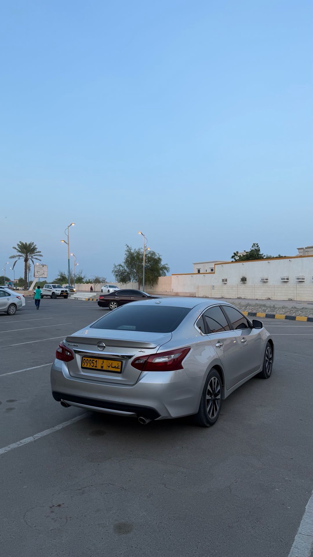 Car Image 2018 NISSAN ALTIMA SL