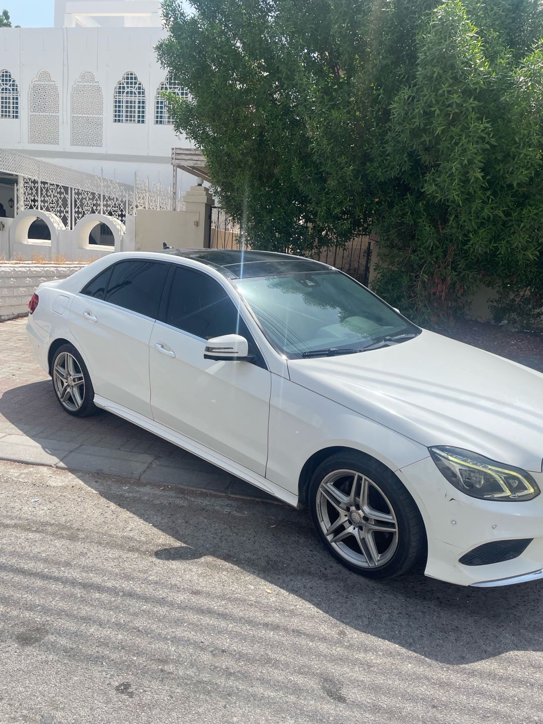 Car Image 2014 MERCEDES E Class 300