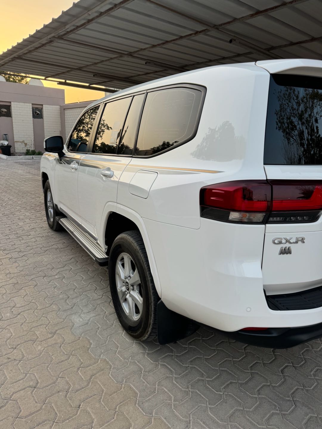 Car Image 2022 TOYOTA LAND CRUISER GX.R