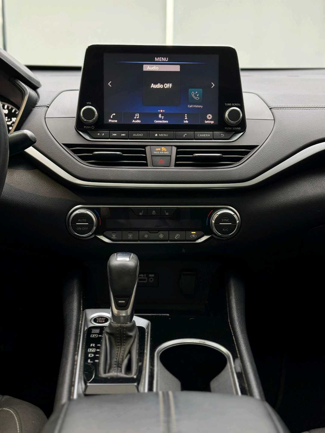 Car Image 2020 NISSAN ALTIMA SV