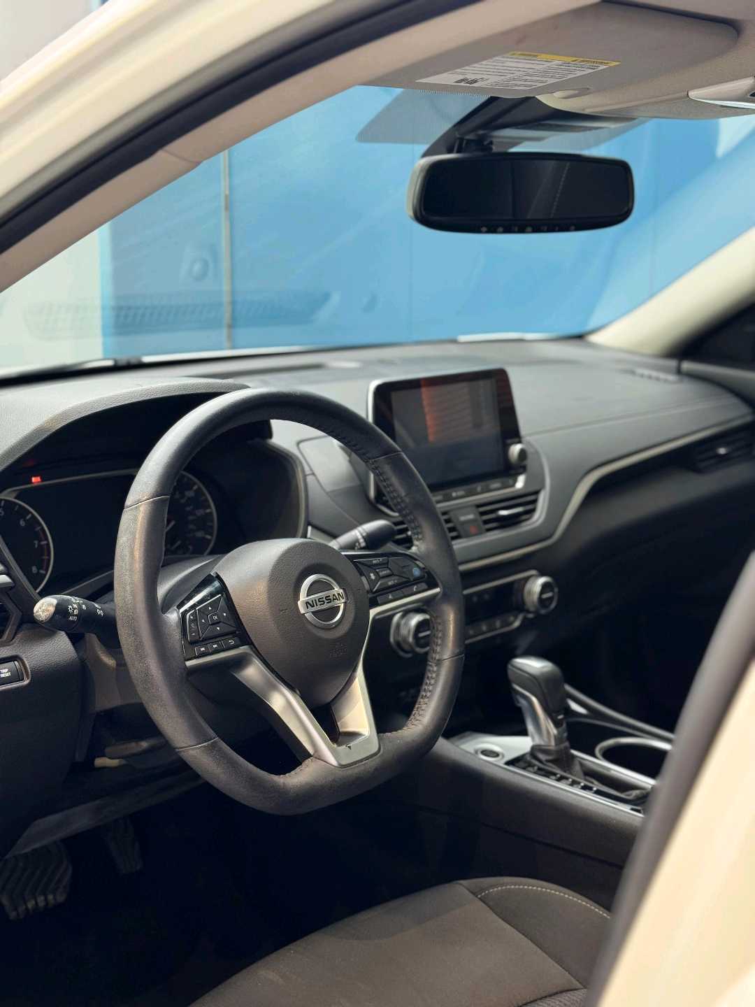 Car Image 2020 NISSAN ALTIMA SV