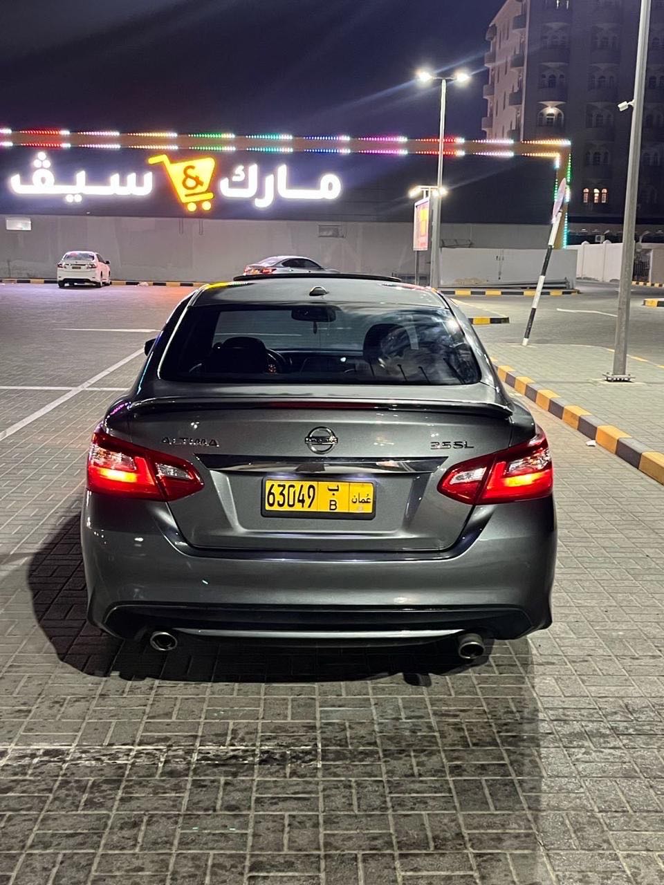Car Image 2017 NISSAN ALTIMA SL