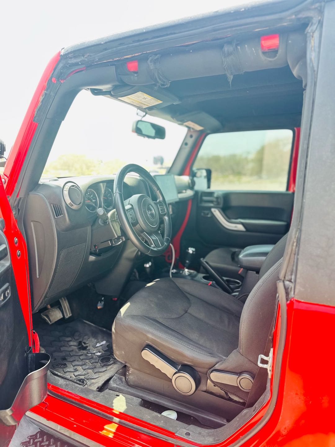 Car Image 2015 JEEP WRANGLER Sport
