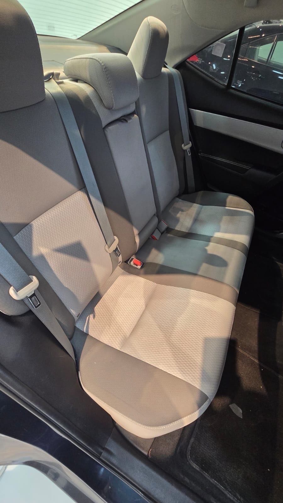 Car Image 2019 TOYOTA COROLLA LE