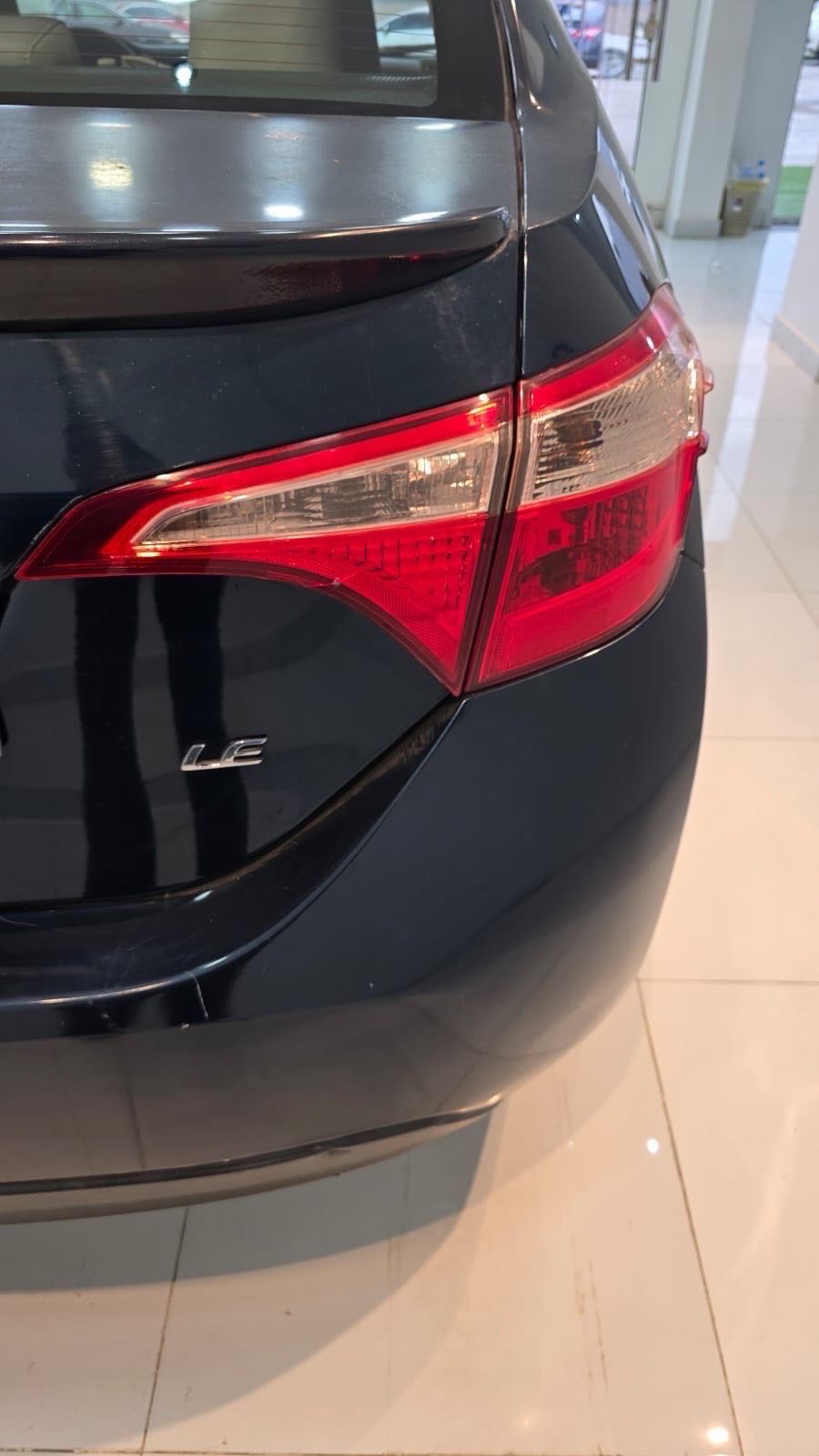 Car Image 2019 TOYOTA COROLLA LE