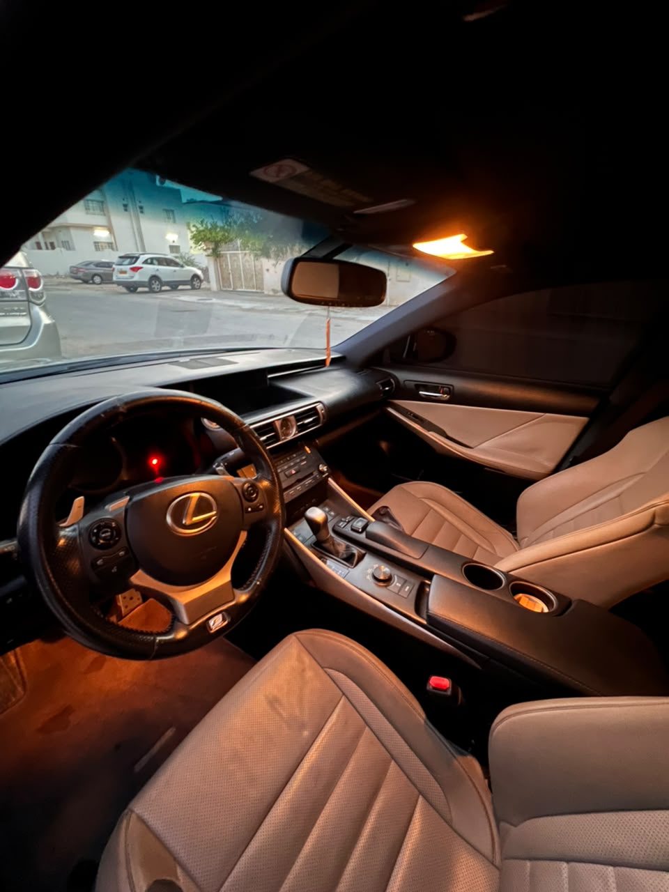 Car Image 2015 LEXUS IS 350