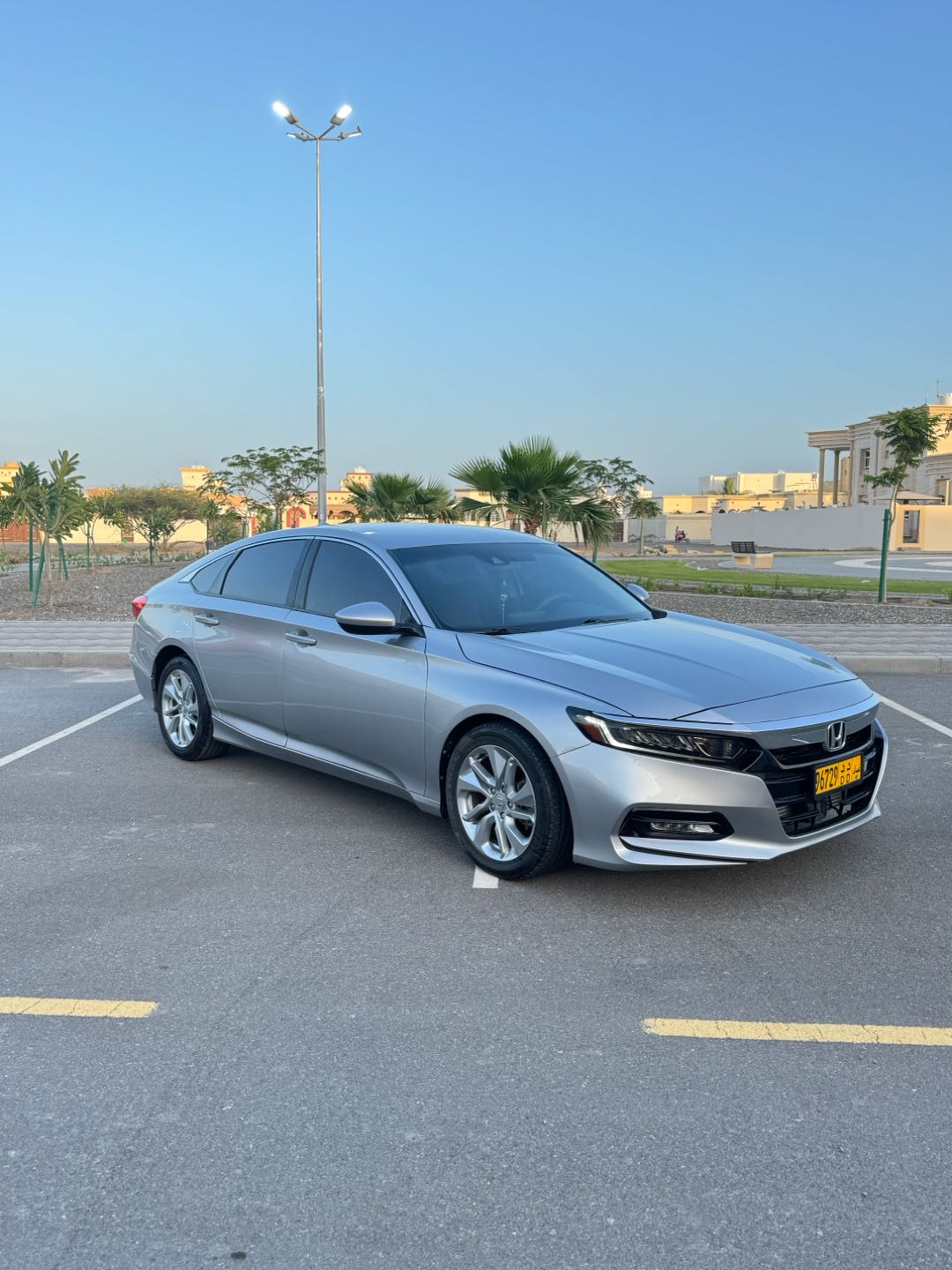 Car Image 2018 HONDA ACCORD EXL