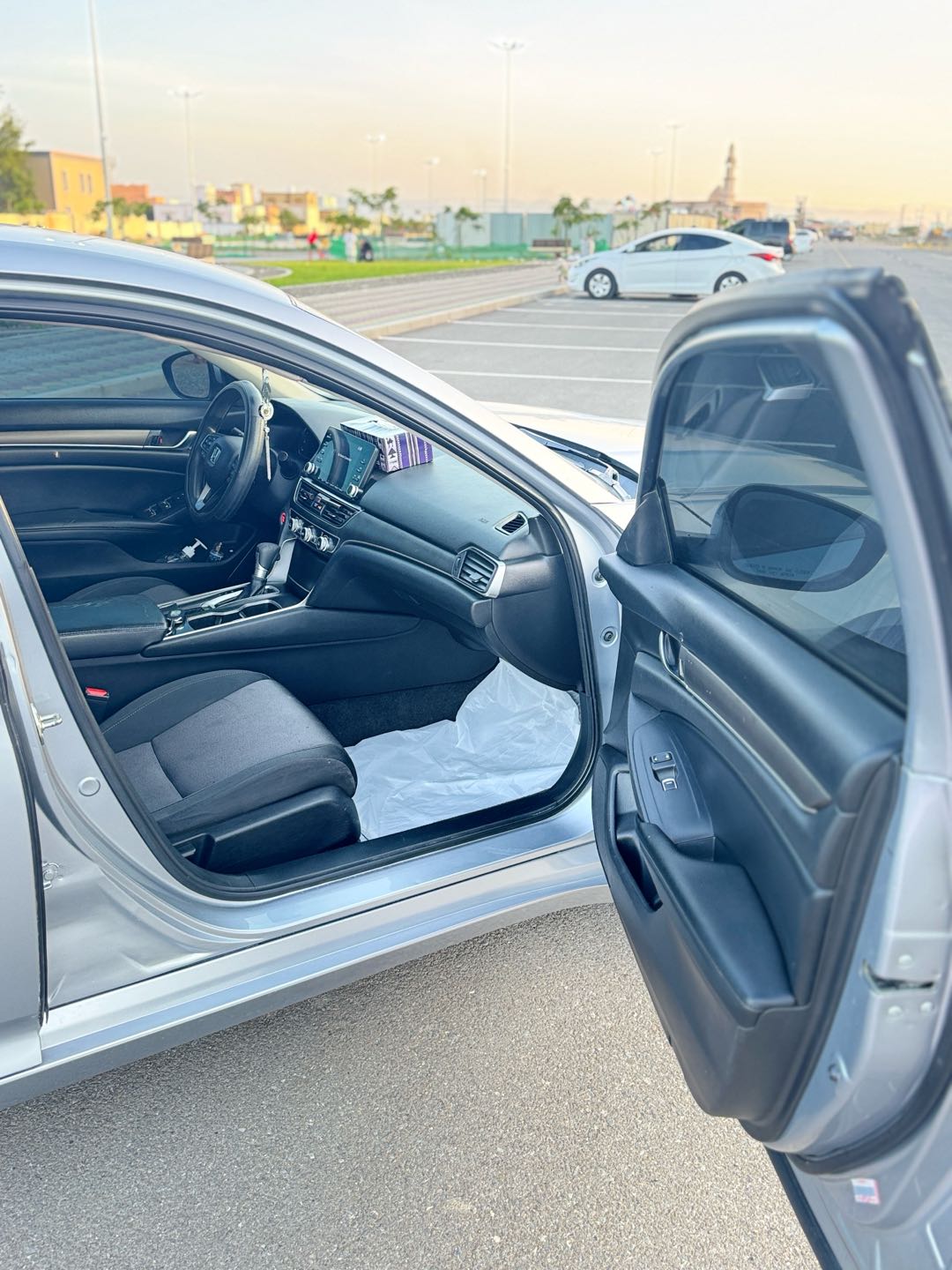 Car Image 2018 HONDA ACCORD EXL