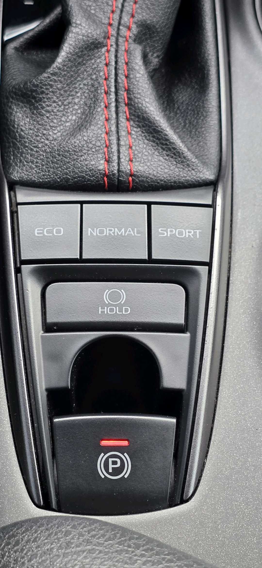 Car Image 2022 TOYOTA CAMRY TRD