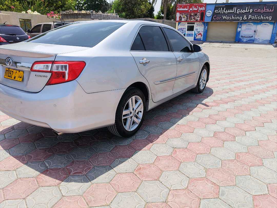 Car Image 2015 TOYOTA CAMRY GLX