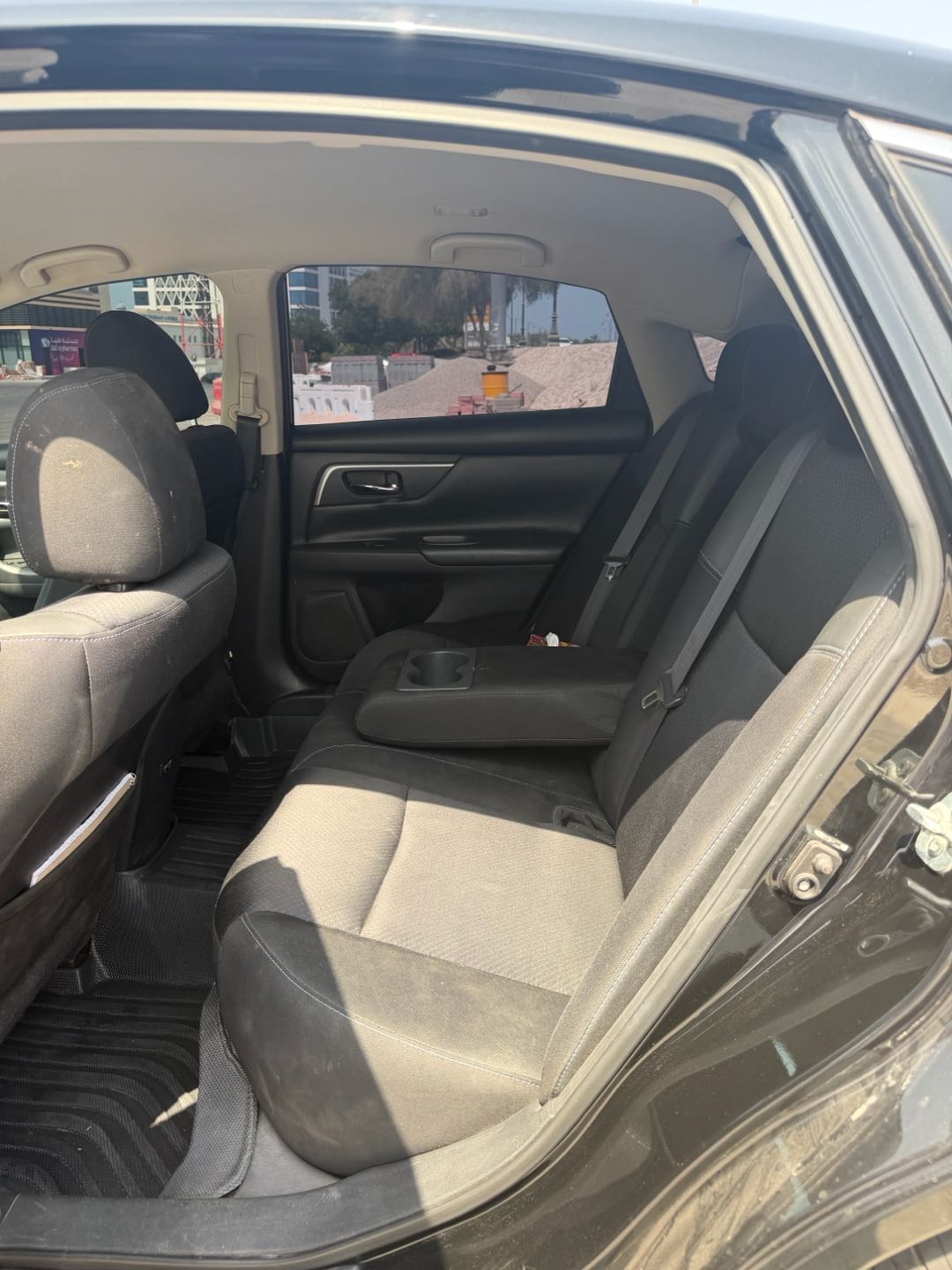 Car Image 2018 NISSAN ALTIMA SR