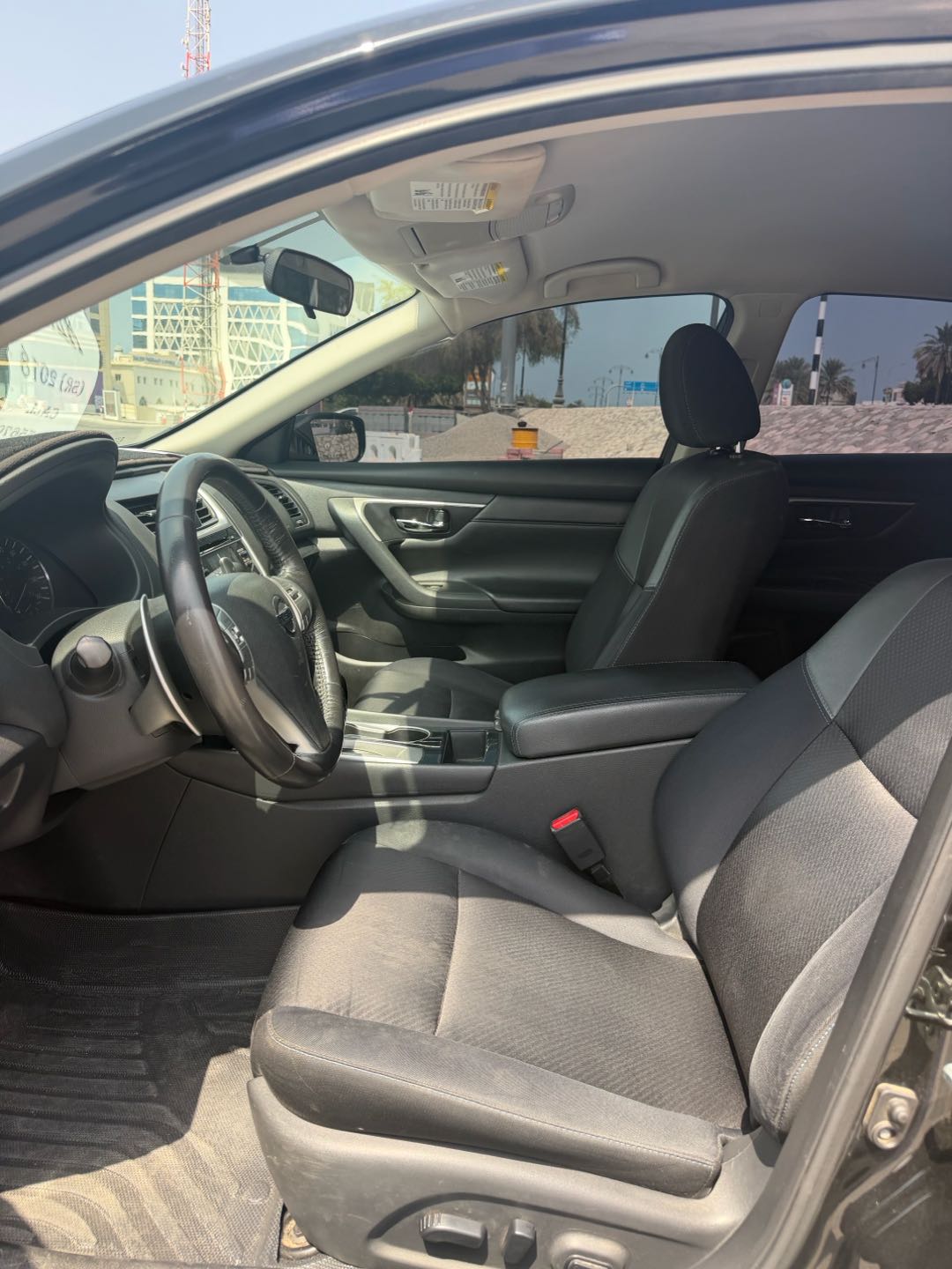 Car Image 2018 NISSAN ALTIMA SR