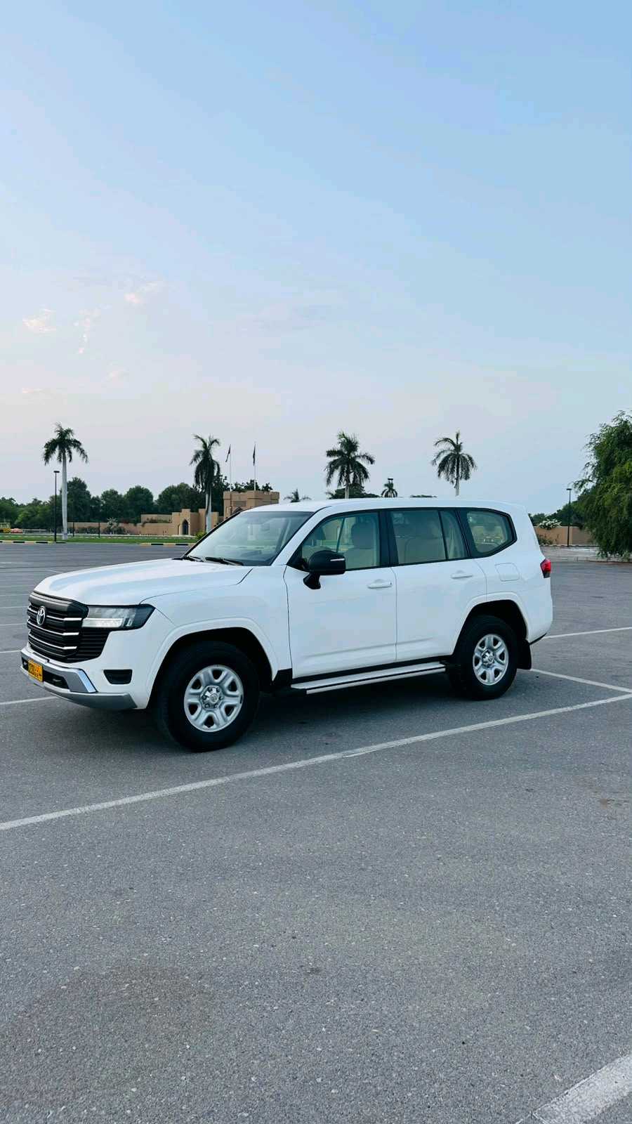 Car Image 2022 TOYOTA LAND CRUISER GX