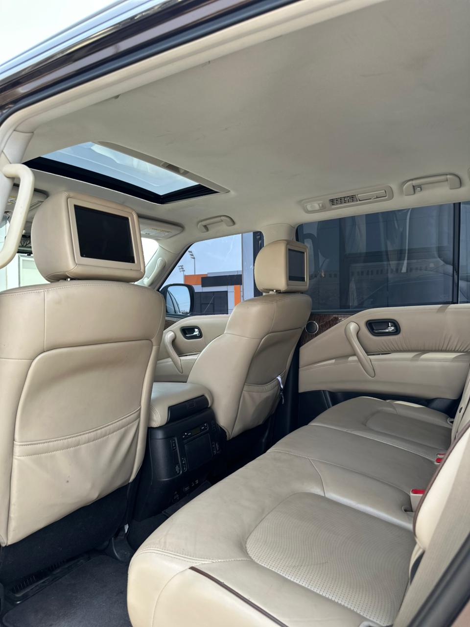Car Image 2019 NISSAN ARMADA 