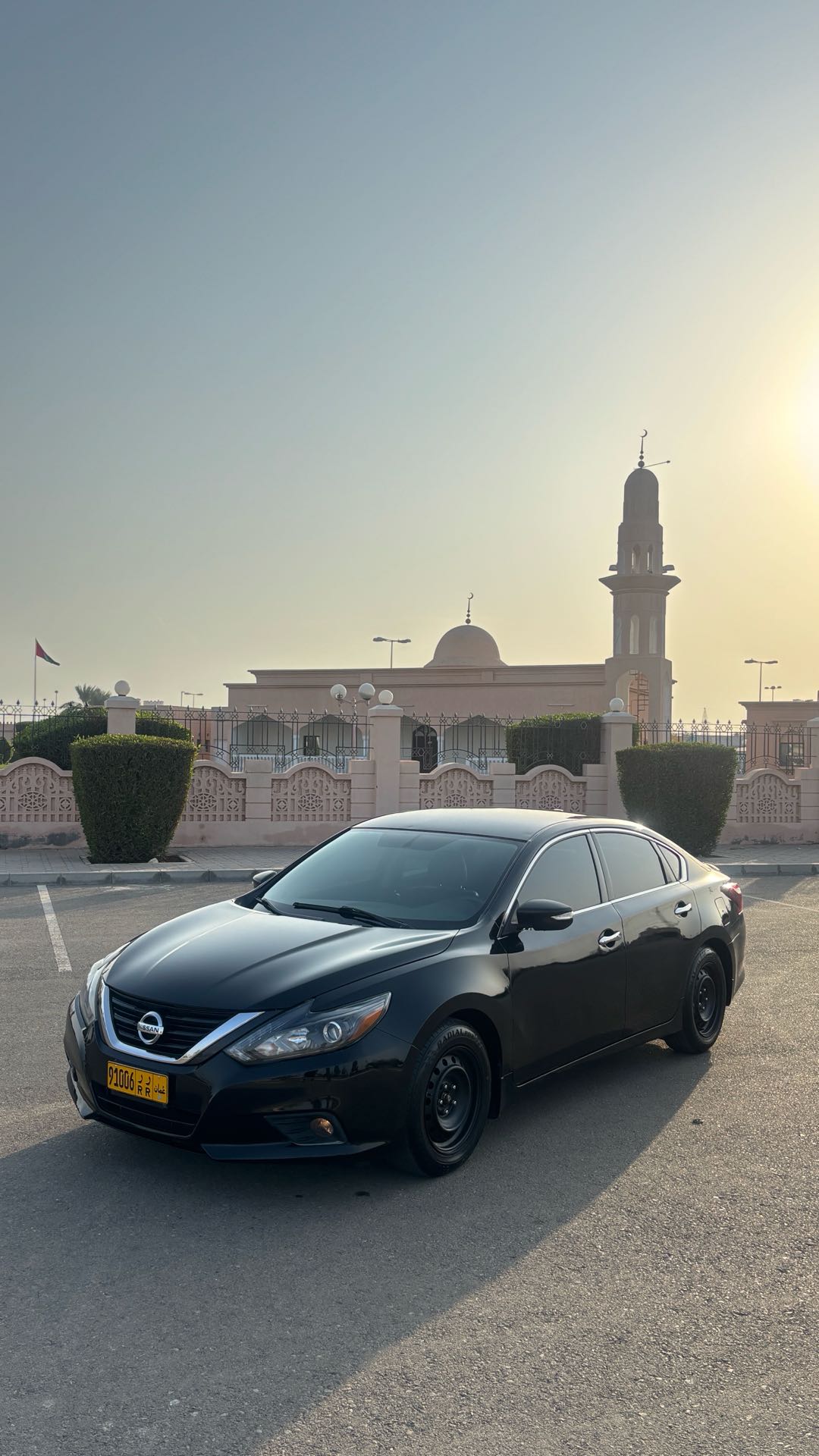 Car Image 2018 NISSAN ALTIMA SR
