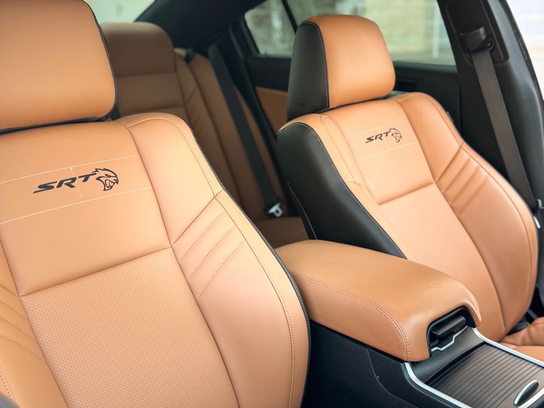 Car Image 2019 DODGE CHARGER SXT