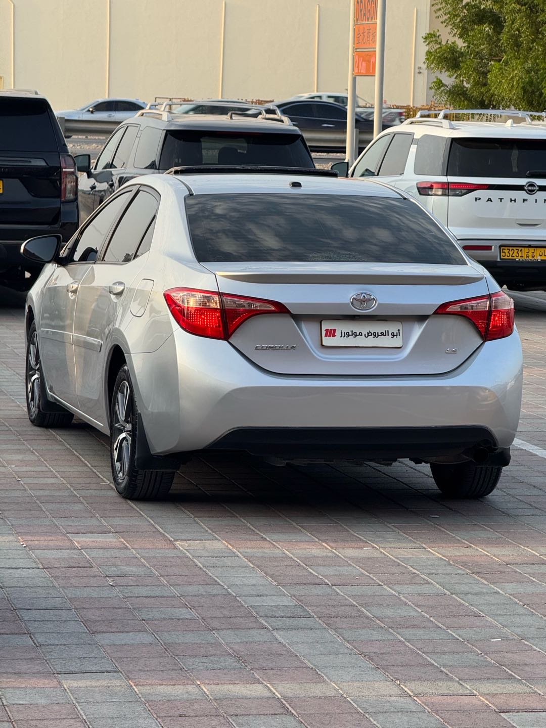 Car Image 2018 TOYOTA COROLLA LE
