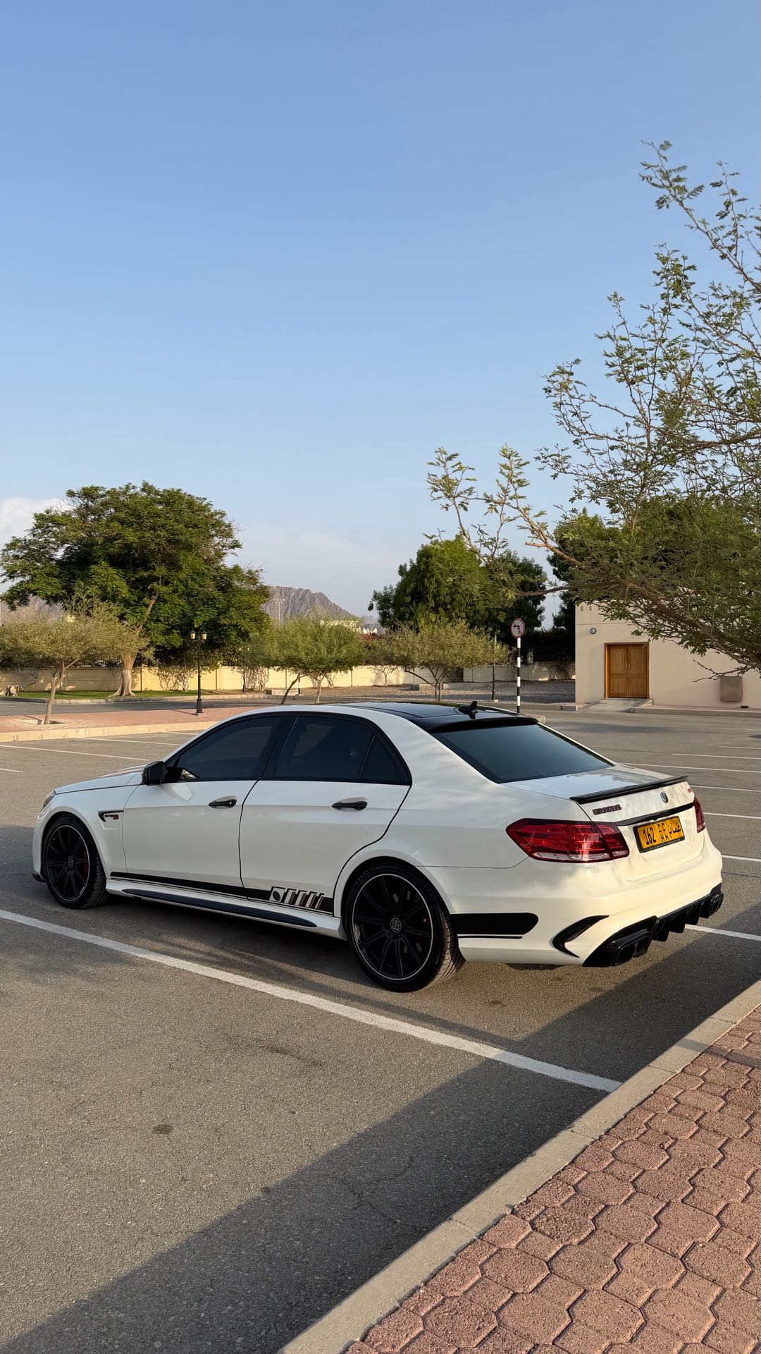 Car Image 2014 MERCEDES E Class 550
