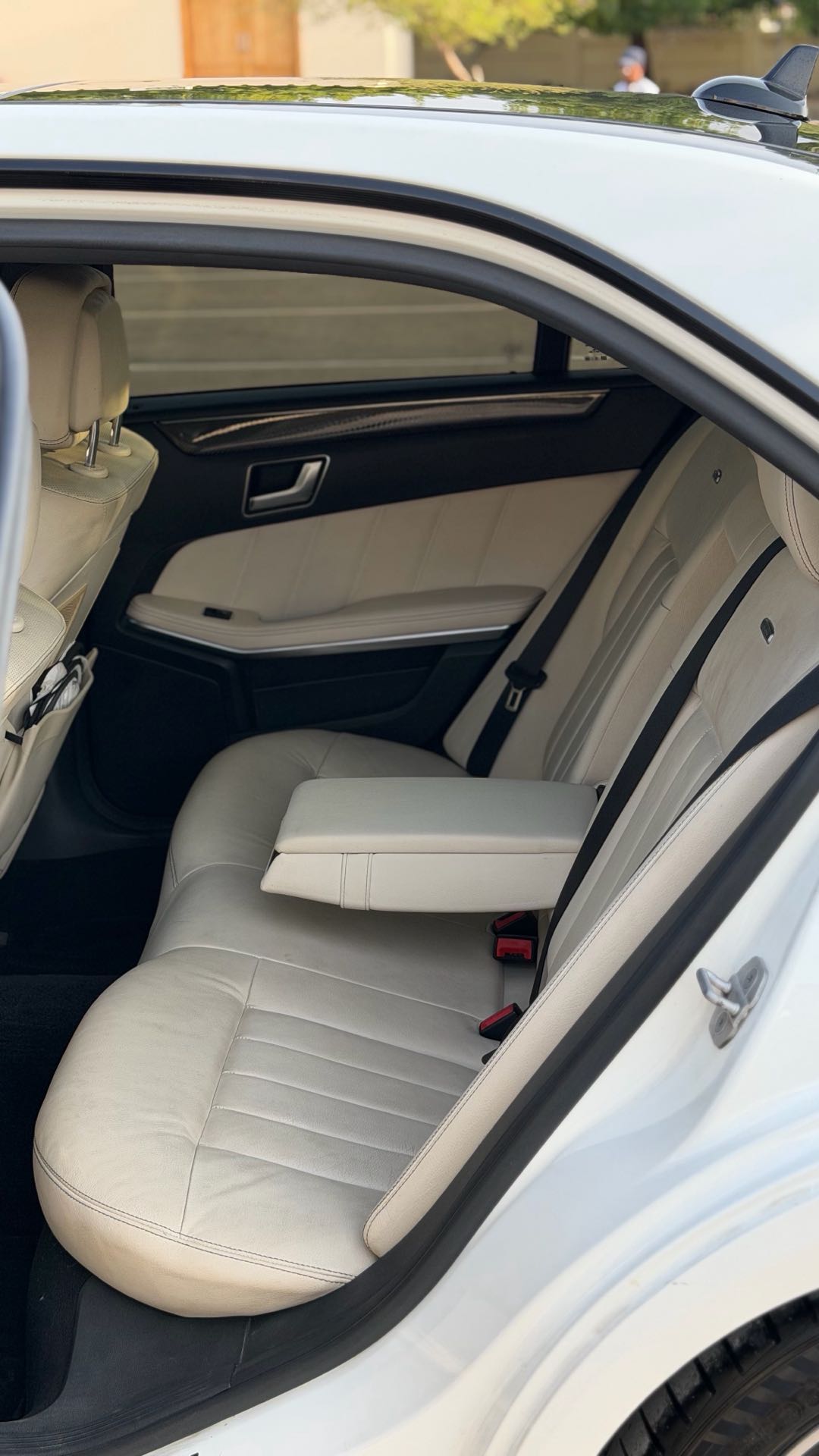 Car Image 2014 MERCEDES E Class 550