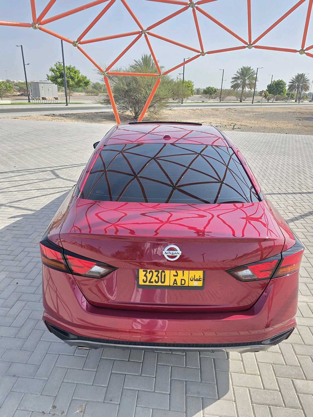 Car Image 2019 NISSAN ALTIMA SR