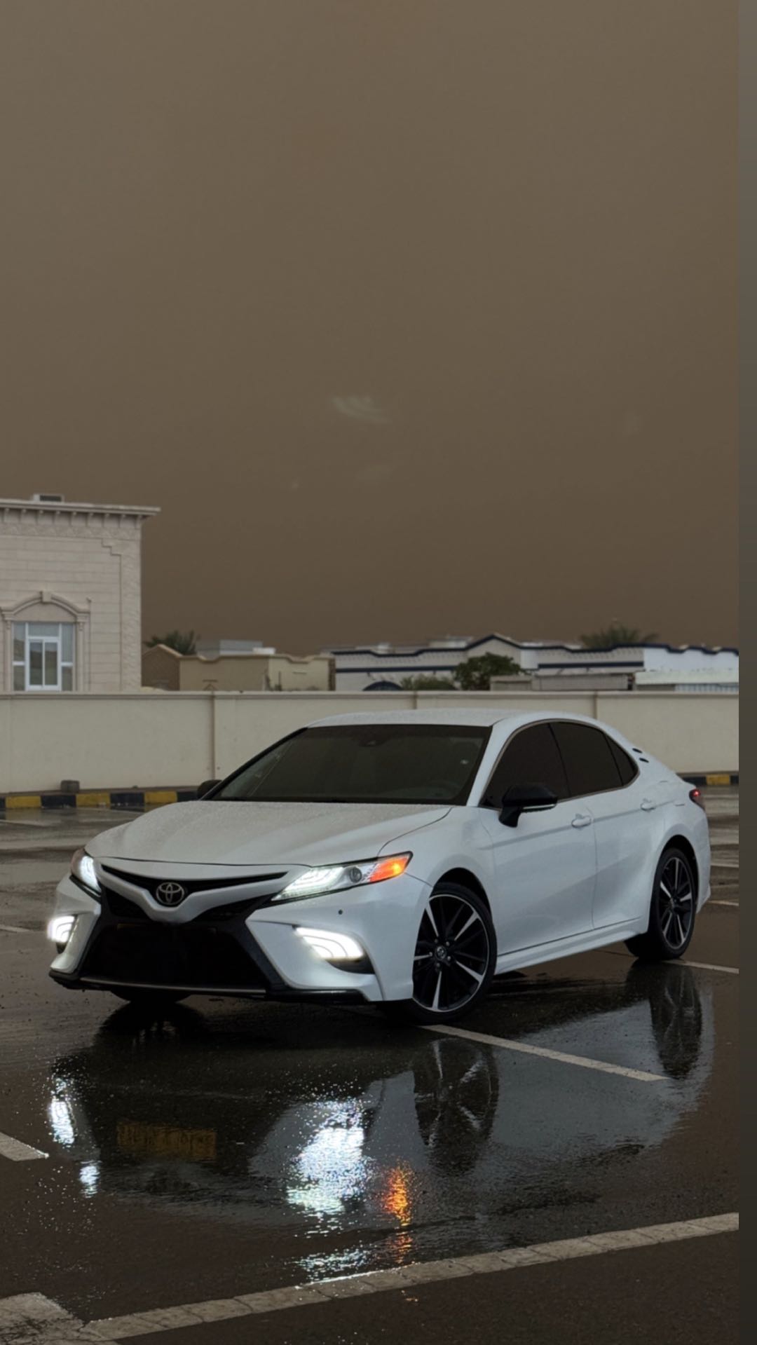 Car Image 2018 TOYOTA CAMRY XSE