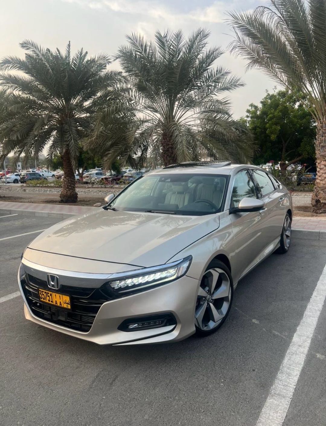 Car Image 2018 HONDA ACCORD TOURING