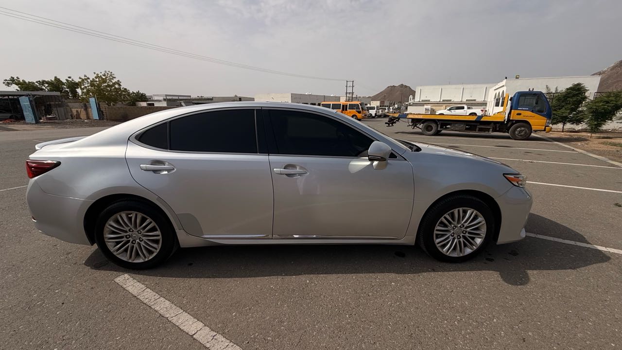 Car Image 2018 LEXUS ES 350