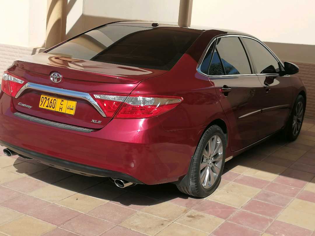 Car Image 2016 TOYOTA CAMRY XLE