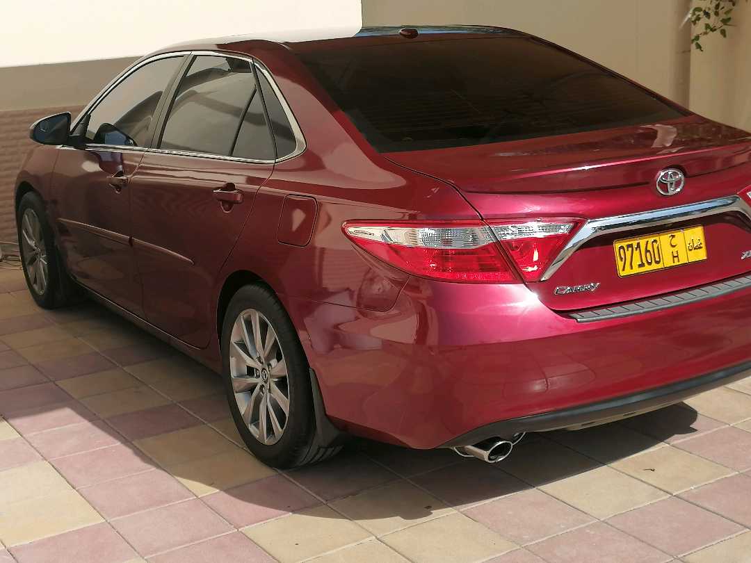 Car Image 2016 TOYOTA CAMRY XLE