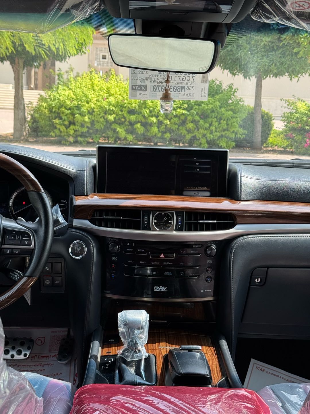 Car Image 2018 LEXUS LX 570