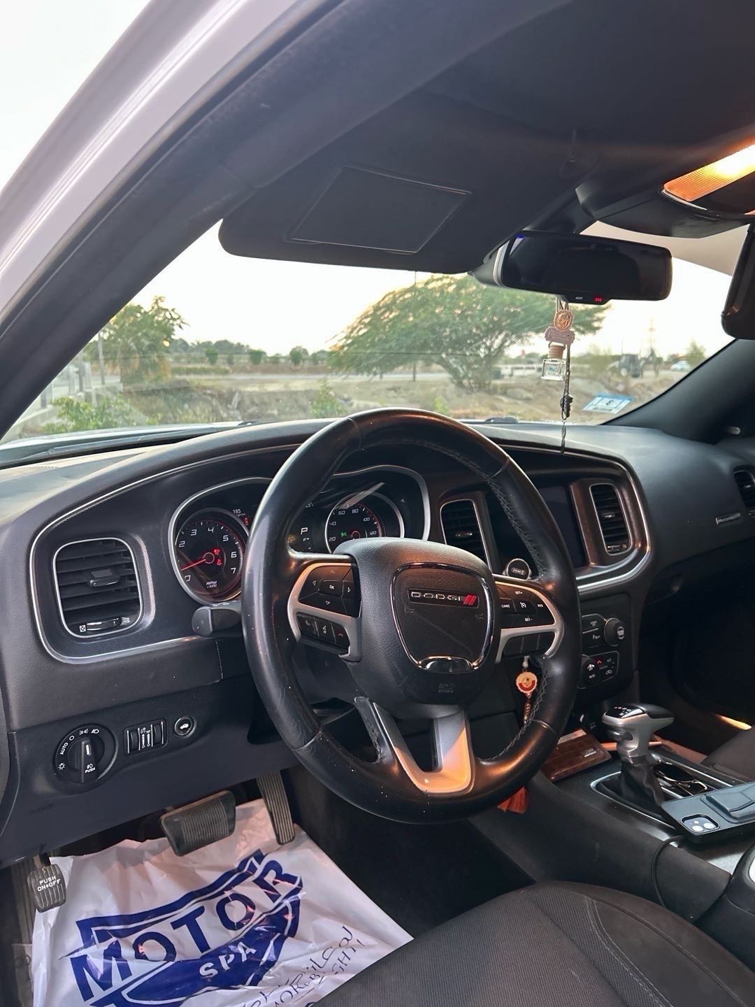 Car Image 2018 DODGE CHARGER SXT