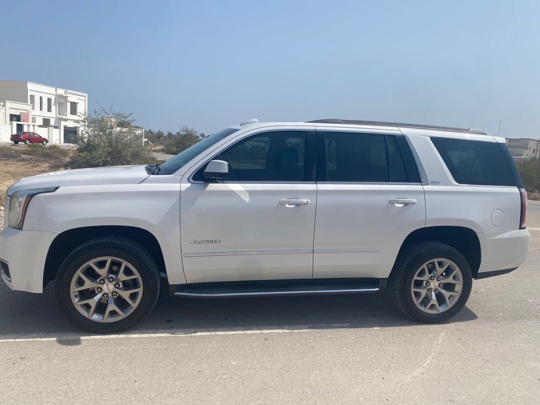 Car Image 2018 GMC YUKON SLT