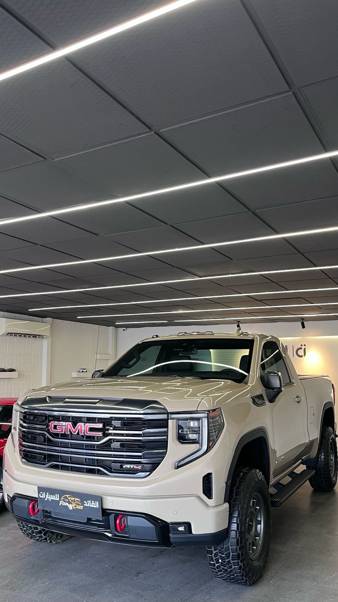 Car Image 2022 GMC SIERRA AT4