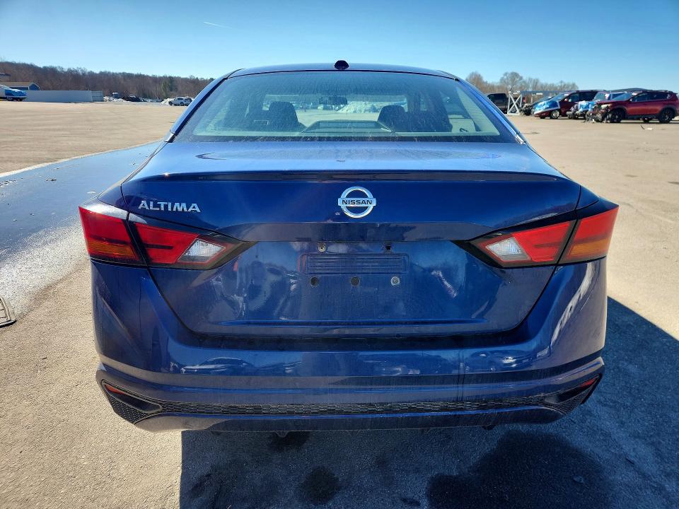 Car Image 2020 NISSAN ALTIMA S