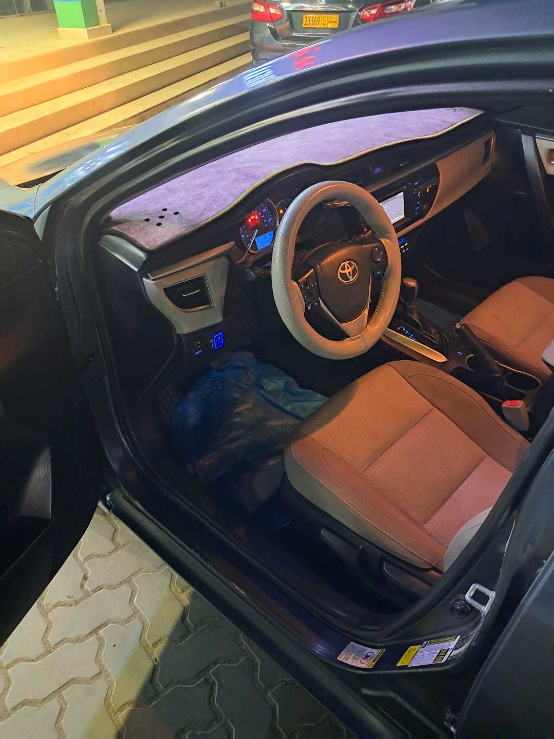 Car Image 2014 TOYOTA COROLLA SE
